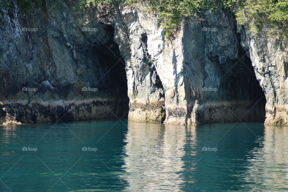 Traveling along Glacier Island