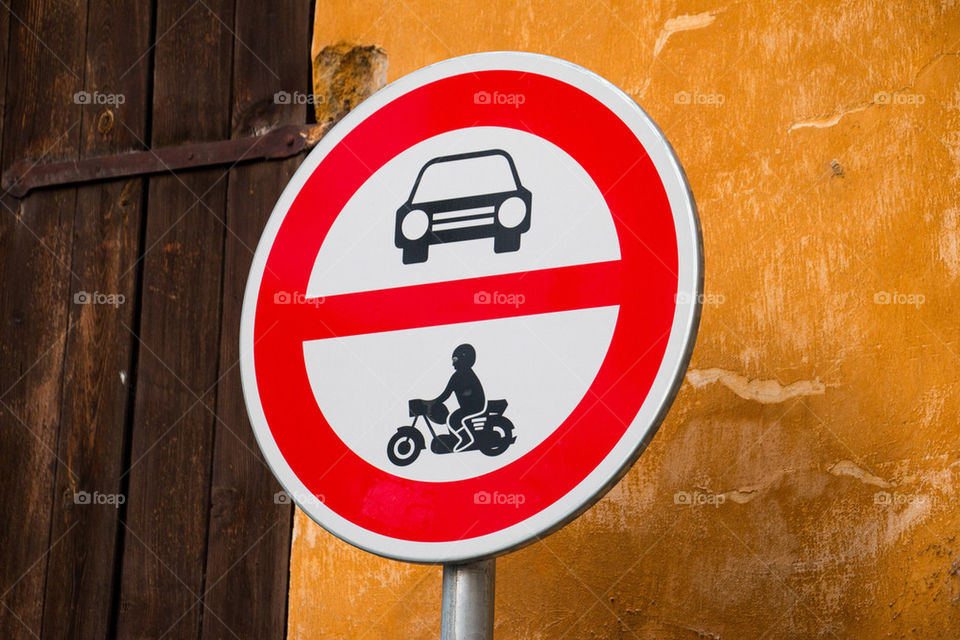 No cars or motorcycles