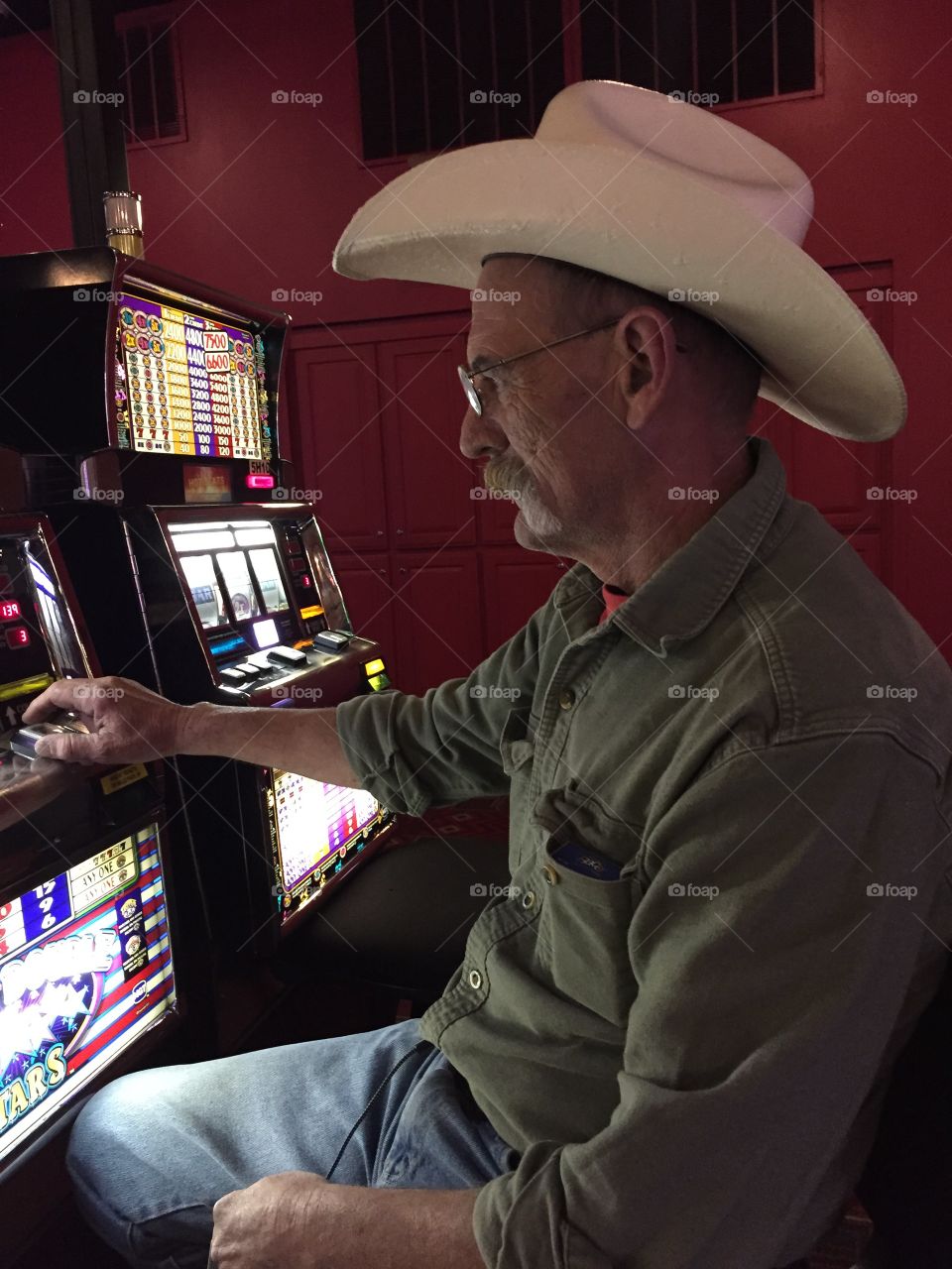 Cowboy gamble slot machine