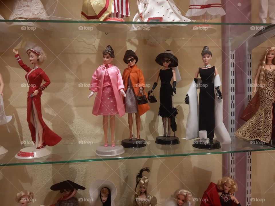 The magic world of dolls