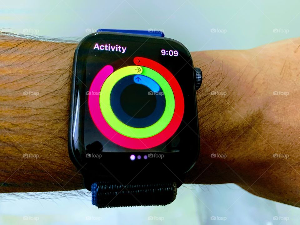Fitness Tracker Apple Watch SE for fitness during work from home