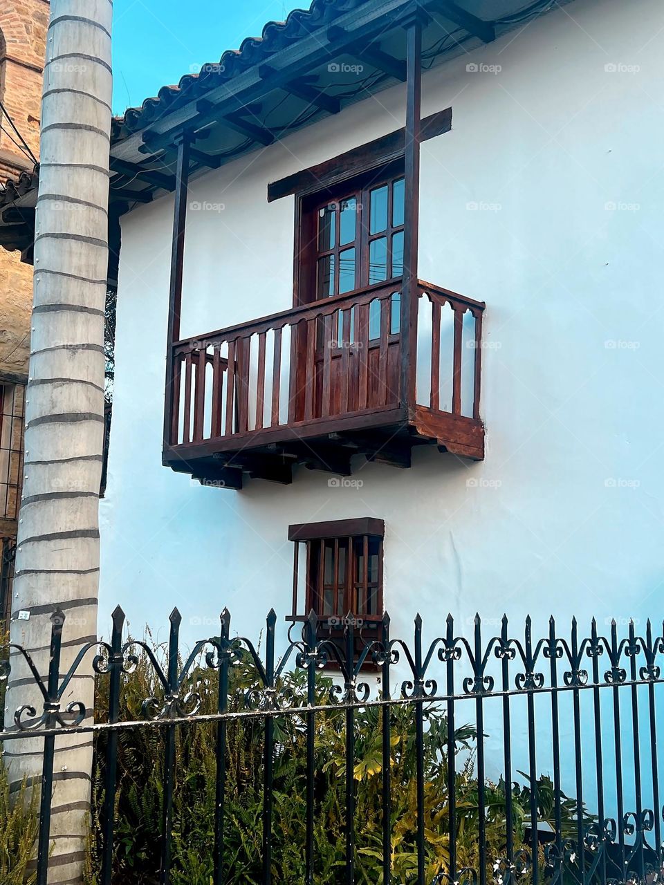 Balcón de casa colonial 