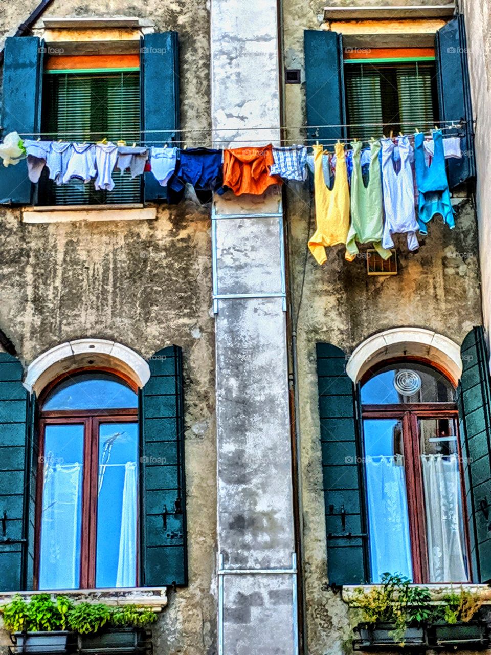 laundry day in Venice