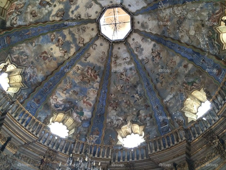 Ceiling 