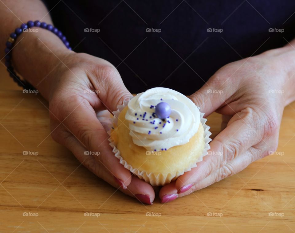 delicious cupcake