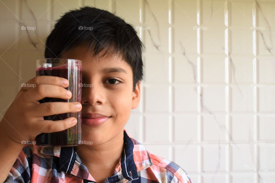 folate, vitamin C, betaine, manganese, potassium iron, calcium, copper and vitamin B6...all these nutrition in the colorful beetroot juice... have some...π