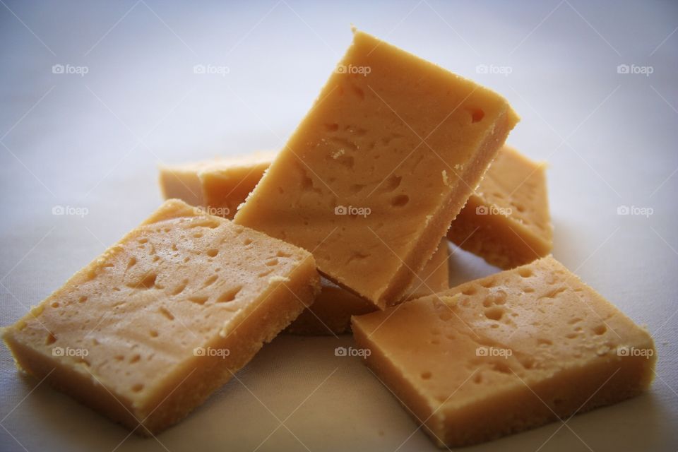 Fudge, pure sugar delight! How lovely is this caramel taste when it melts on your tongue?