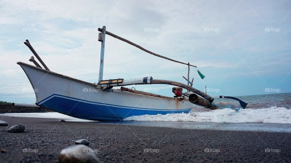 perahu nelayan in bali