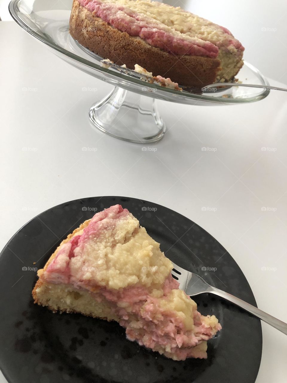 Raspberry Cream Cheese Coffee Cake 