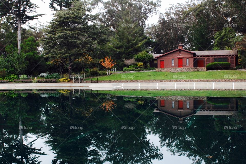 Mirror lake house autumn