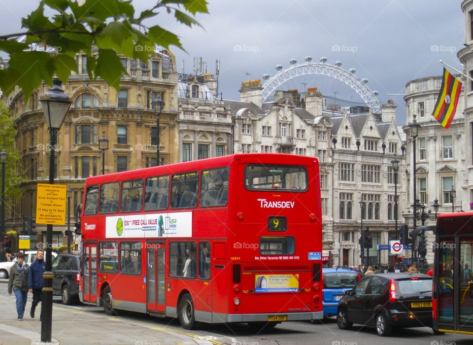 THE LONDON DOUBLE DECKER BUS AT TRAFALGAR SQUARE LONDON, ENGLAND