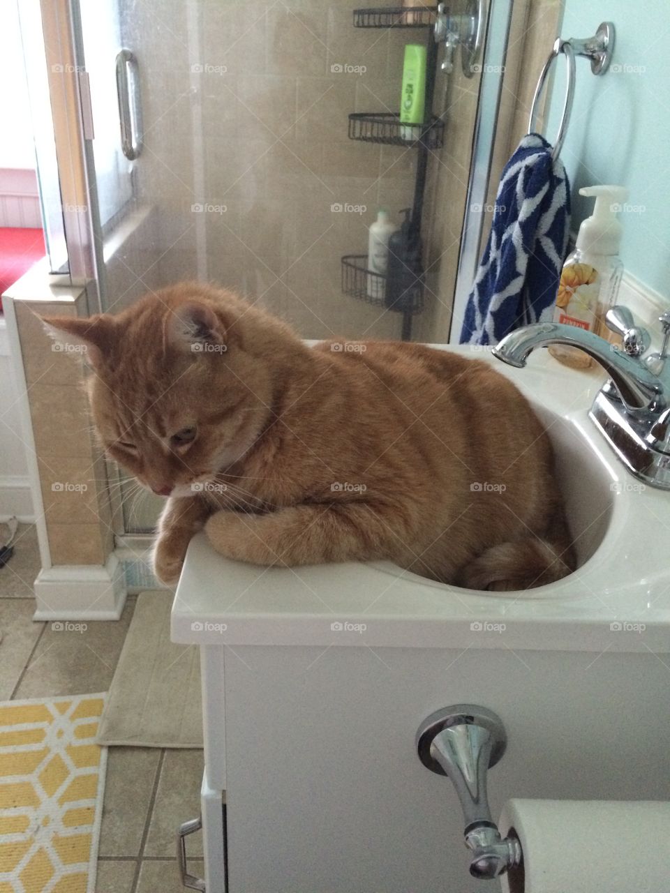 Bathroom, Bathtub, Indoors, Room, Faucet