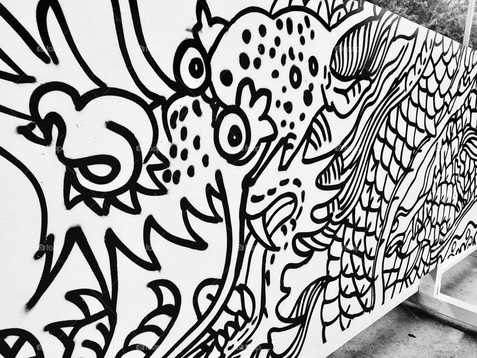 Dragon street art 