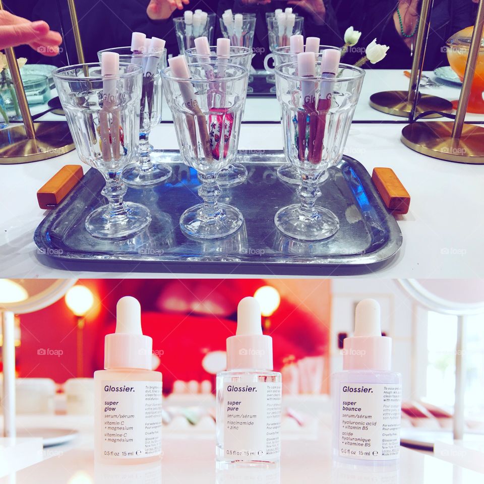 Glossier San Francisco Pop Up! Because your skin is an organ too and what we use on our skin should be natural and healthy and free of toxic agents 