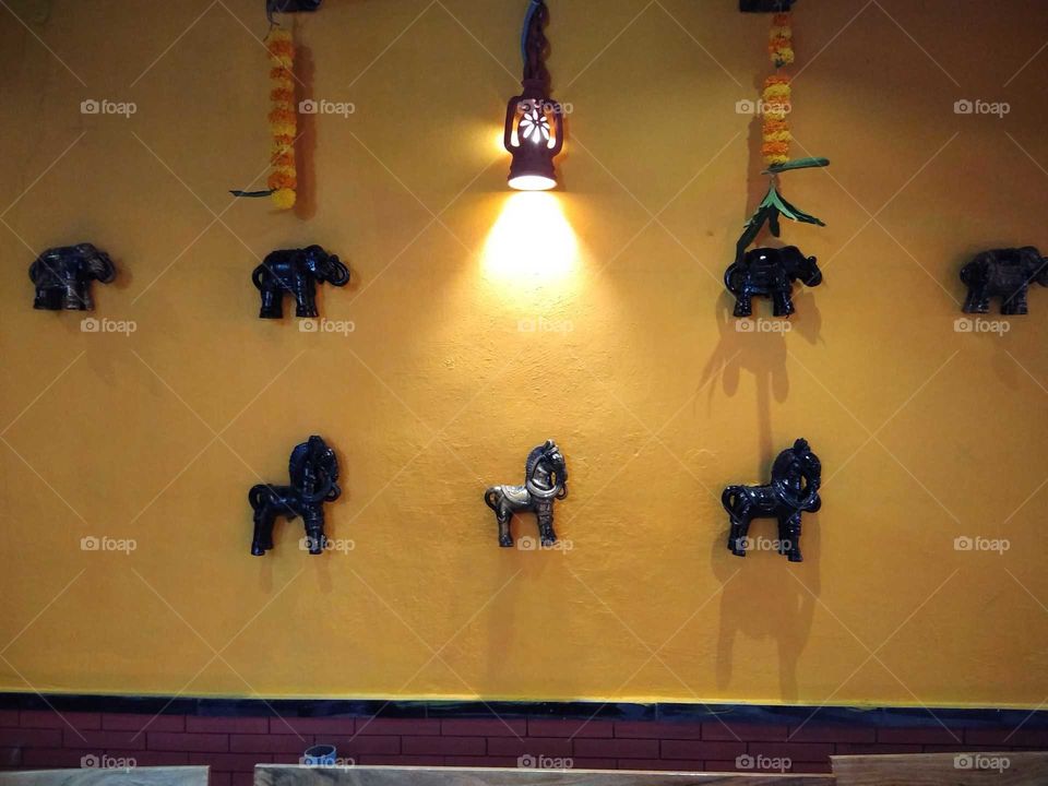 a focus light on the wall