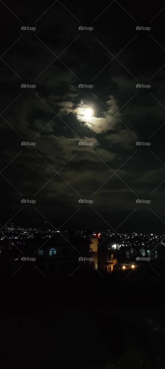 clouds behind there is a moon and kathmandu is bright 😍😍😍😍♥️♥️♥️♥️♥️undermoonlight♥️♥️♥️ #Heavenonearth #Nepal @meashishshrestha tiktok:meashishshrestha😊