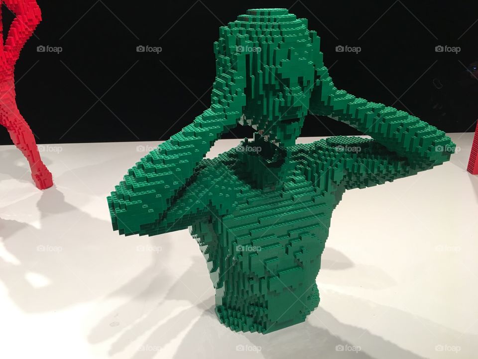 Green sculpture 