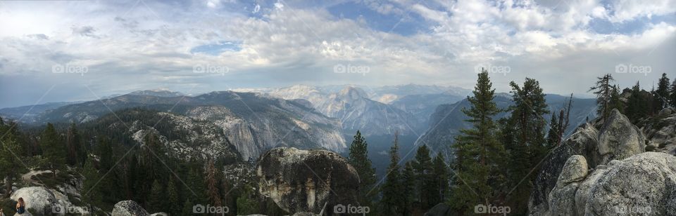 Yosemite valley - view from Eagles peak