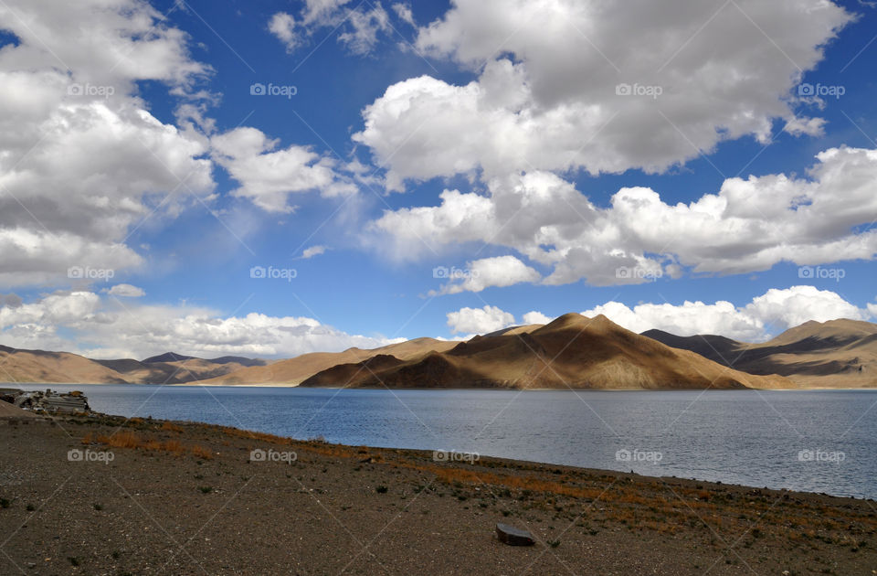 Lake in Tibet 