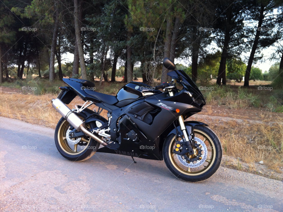 black cool spain yamaha by djmfotos