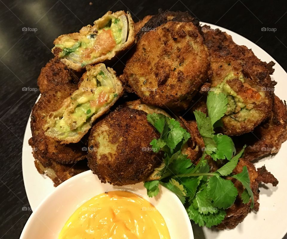 Guacamole fried onion rings