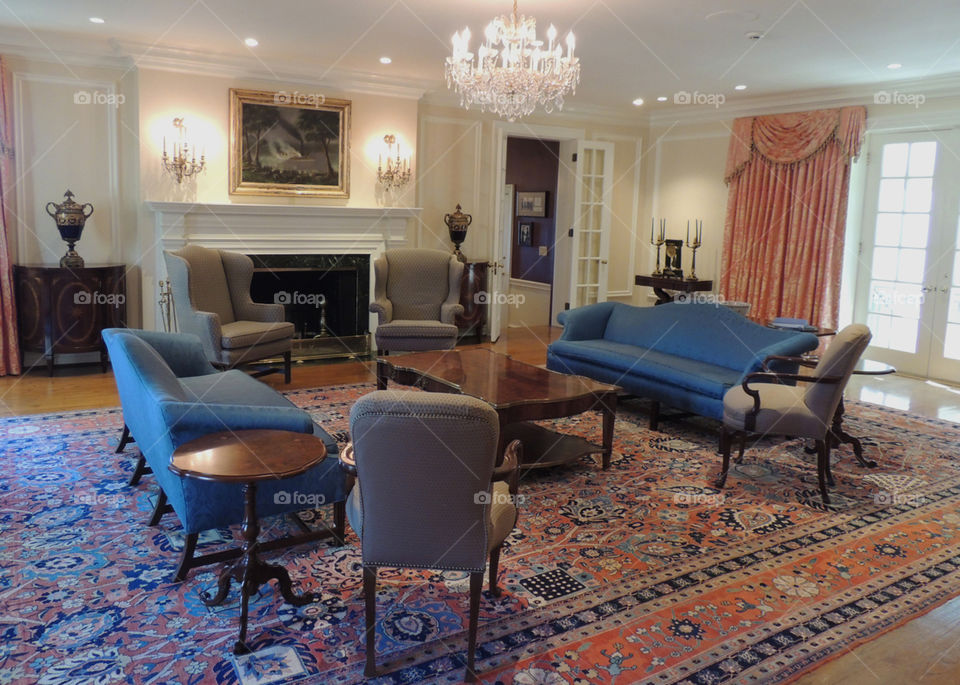 Arkansas Governors Mansion interior room