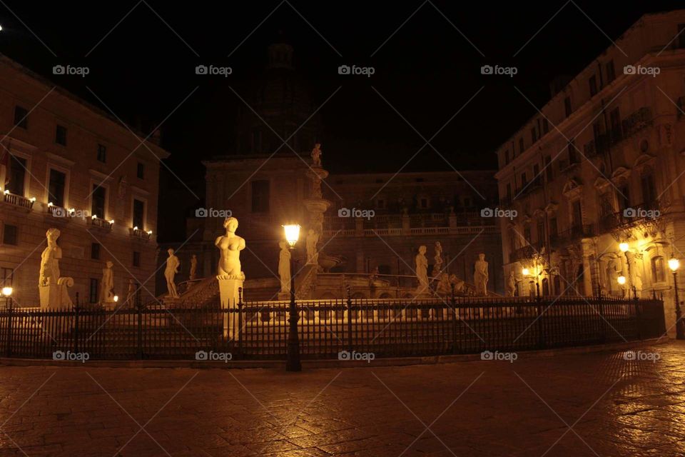 la fontana delle vergogne