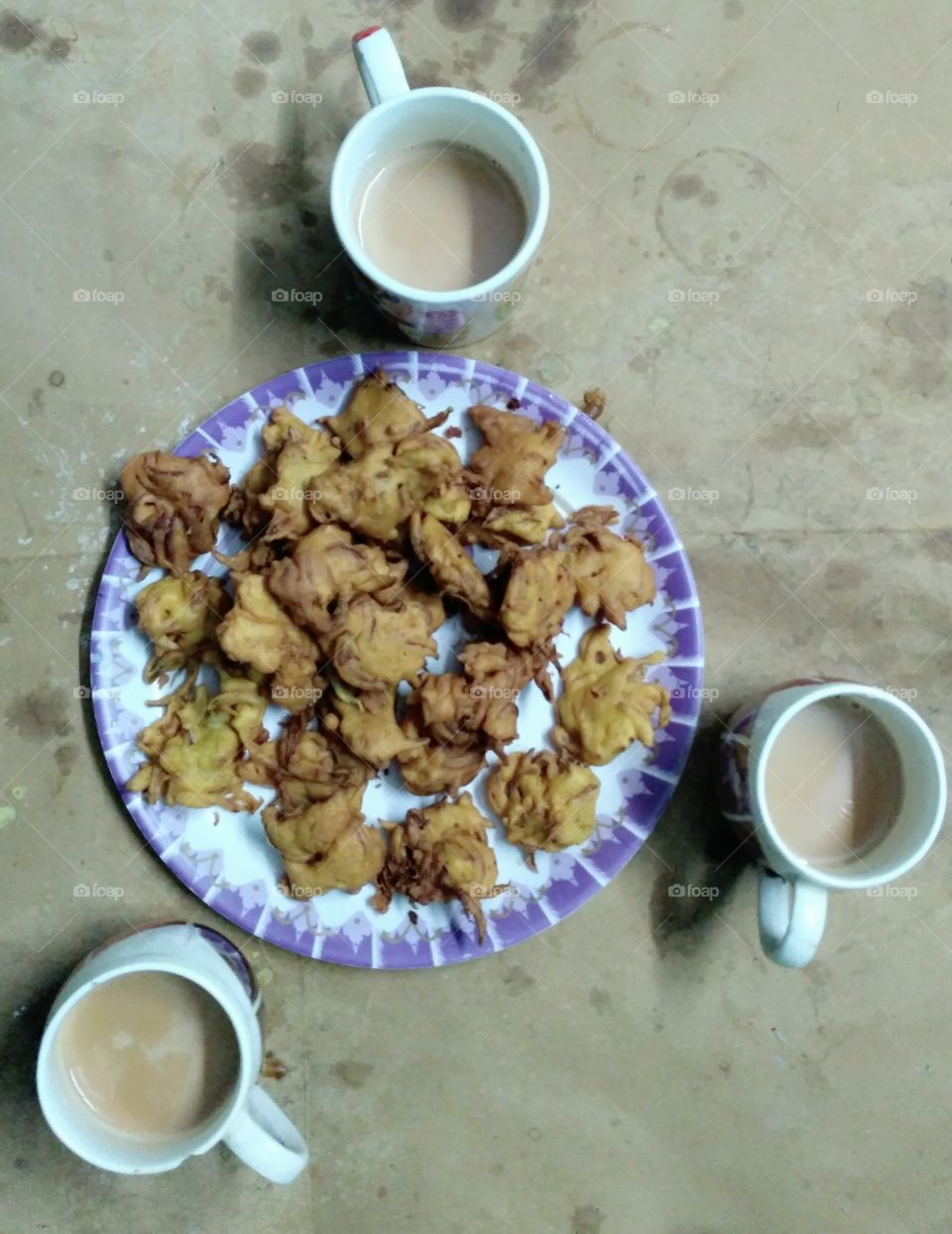 Rainy Dish with Tea