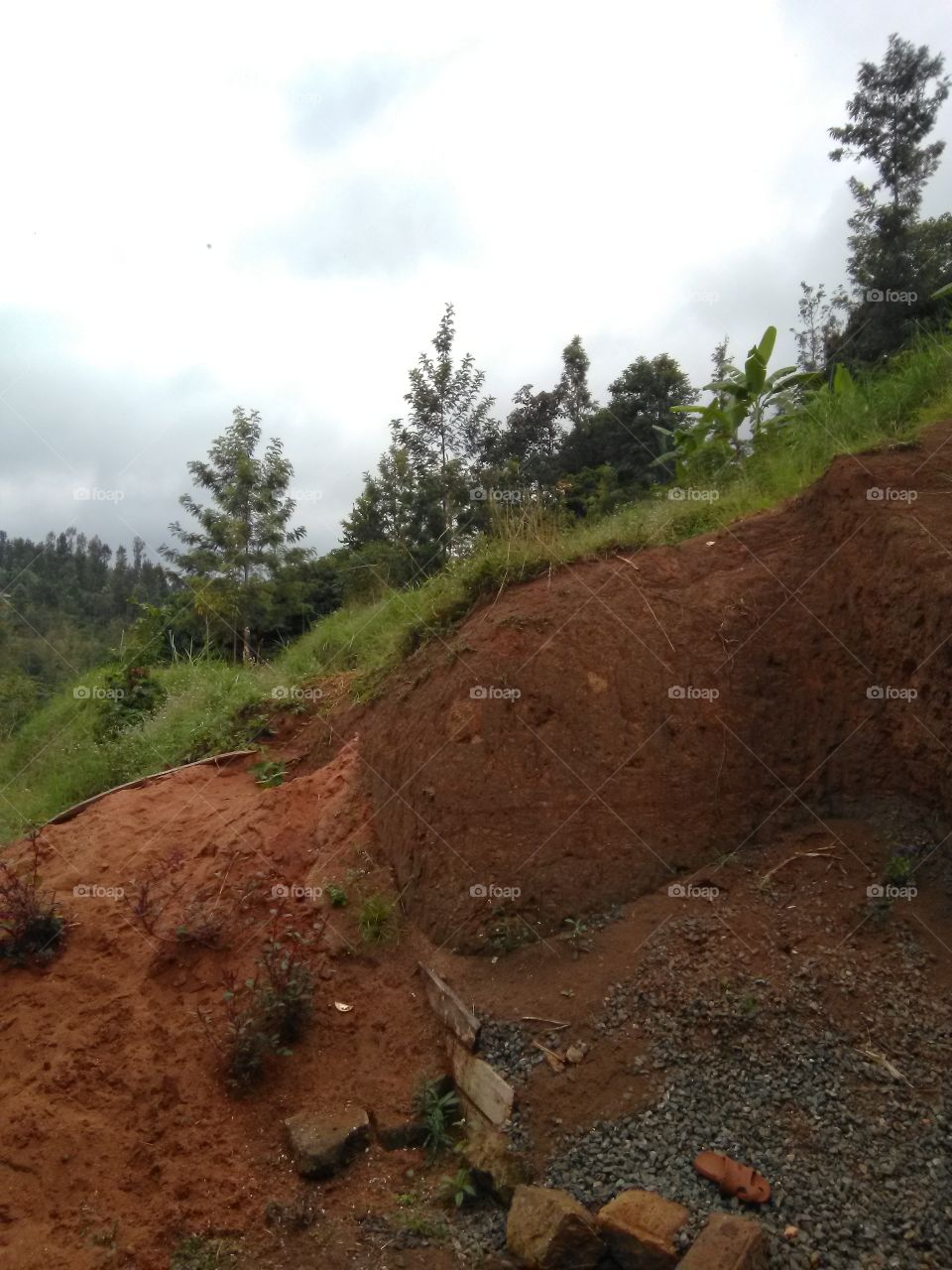 This photo illustrates one of the Kenyan hilly and foggy highlands oftenly prone to landslides.
