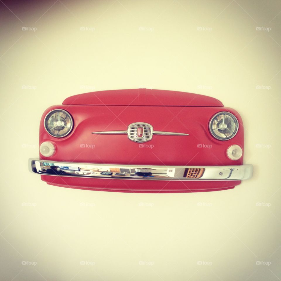 FIAT 500 frontal on the wall