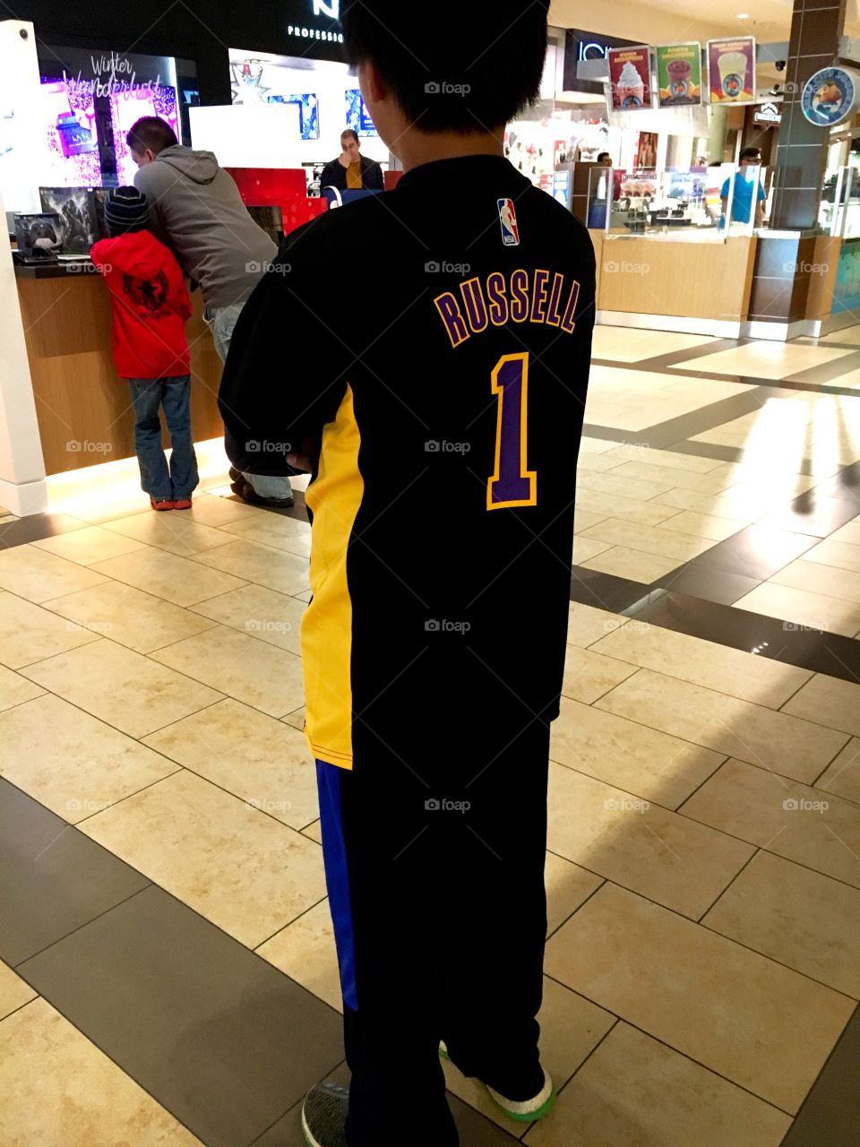 Wishing he was here with me

Published by:
HappyBrownMonkey 