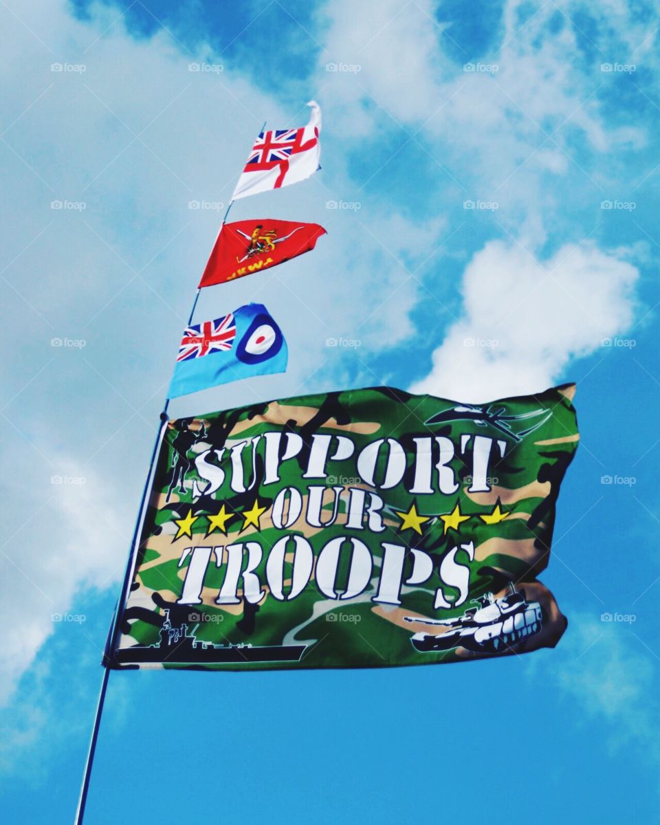 Support our troops 