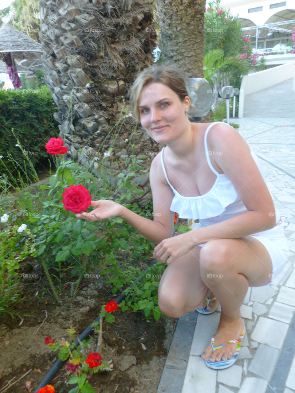 #white #beautiful #flowers #flower #Greece #Rodos #palm #girl
