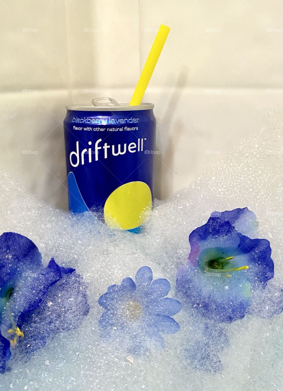 Driftwell with blue flowers and bubbles 