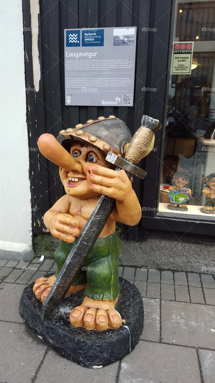 troll