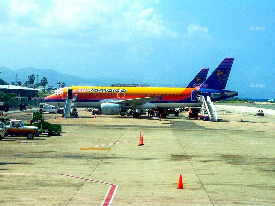 Air Jamaica plane