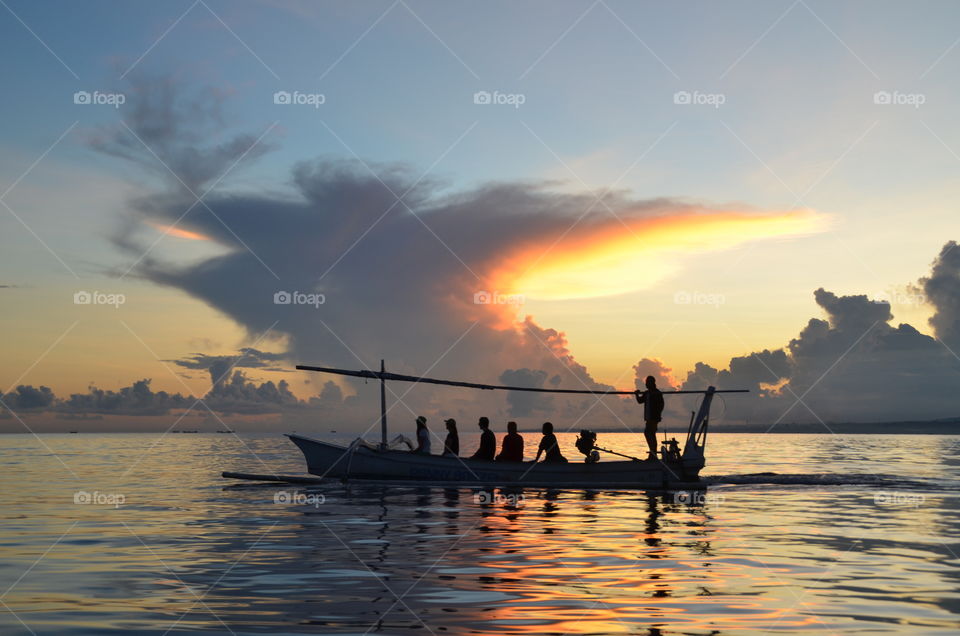 Sunrise dolphin search, Bali 