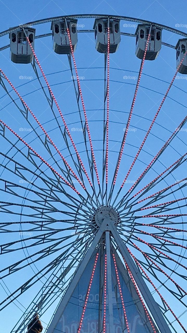 Ferris wheel 