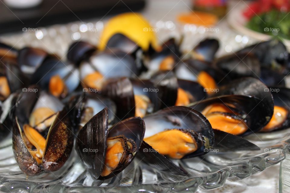 mussels on a platter