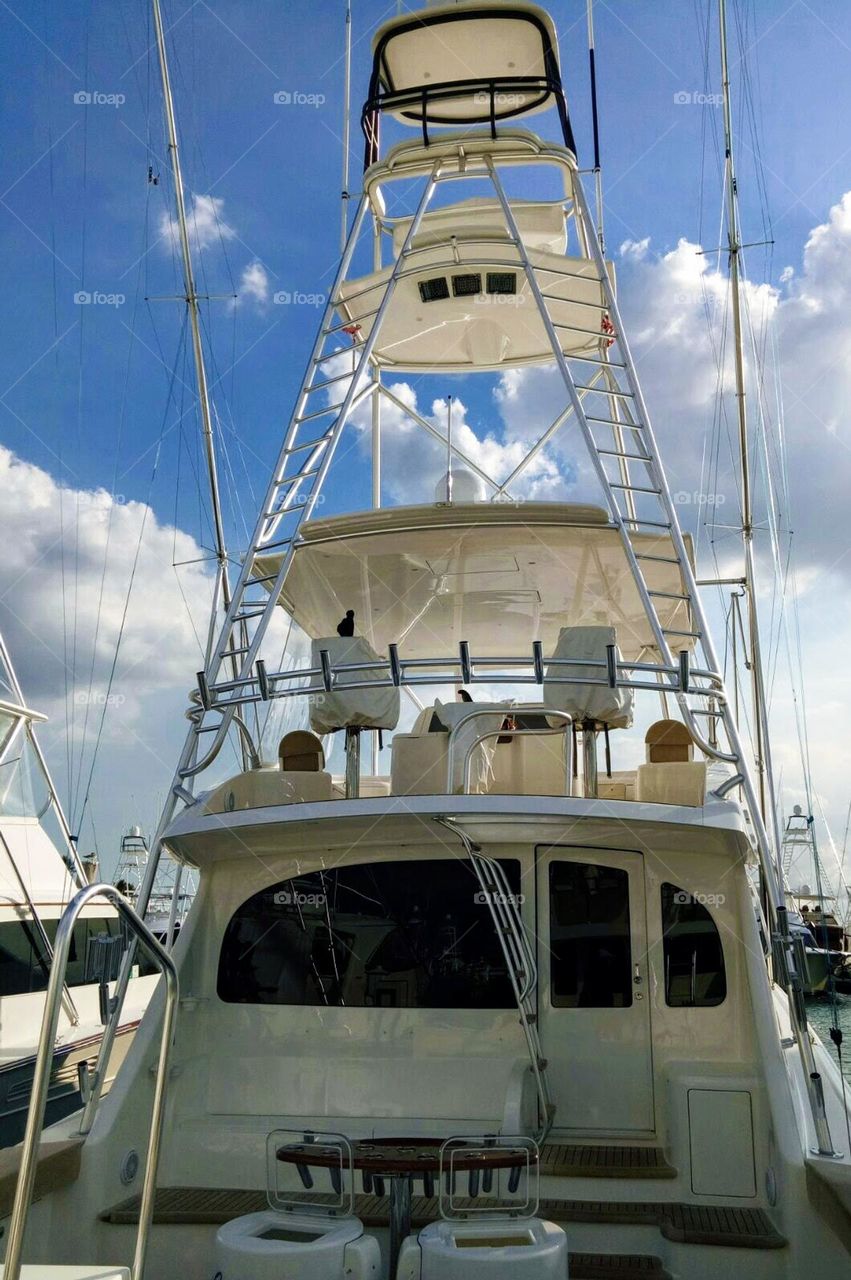 Yacht in Marina Palm Beach Florida