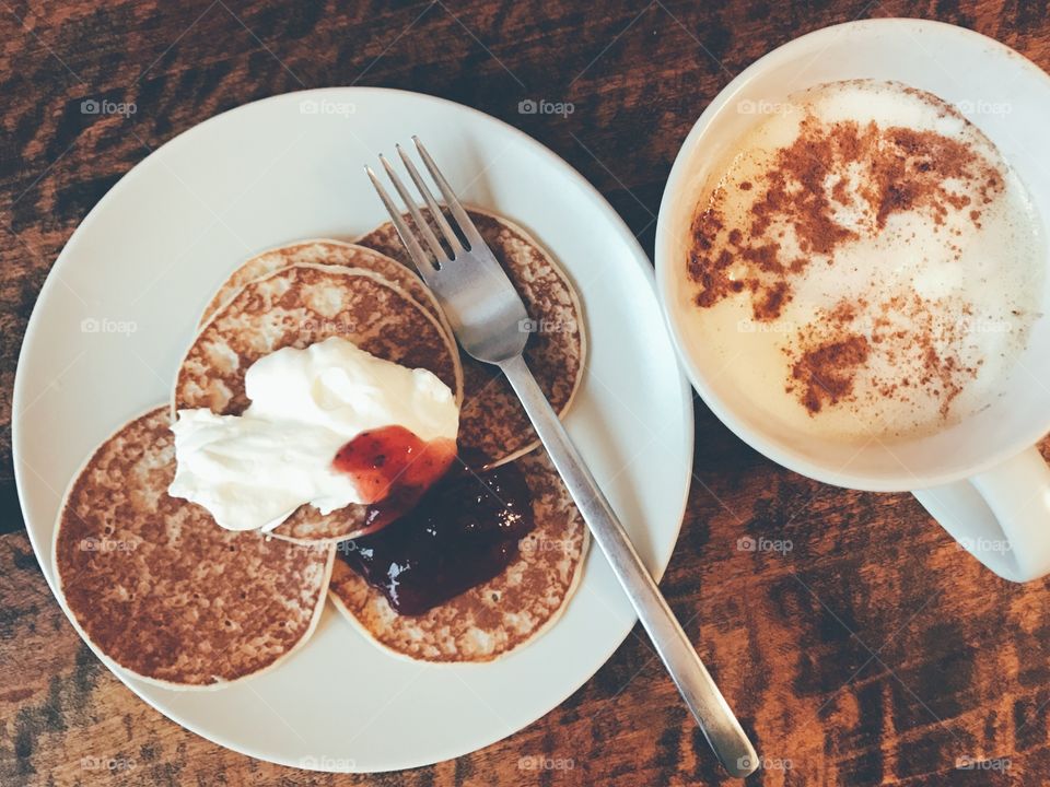 Chocolate and pancakes 