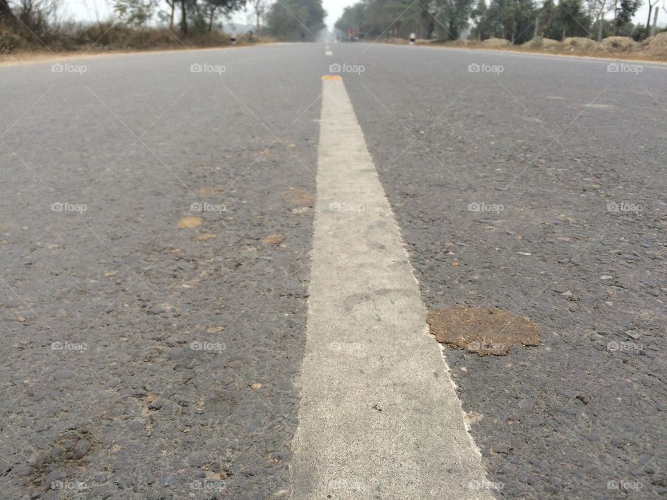 Road divider 
