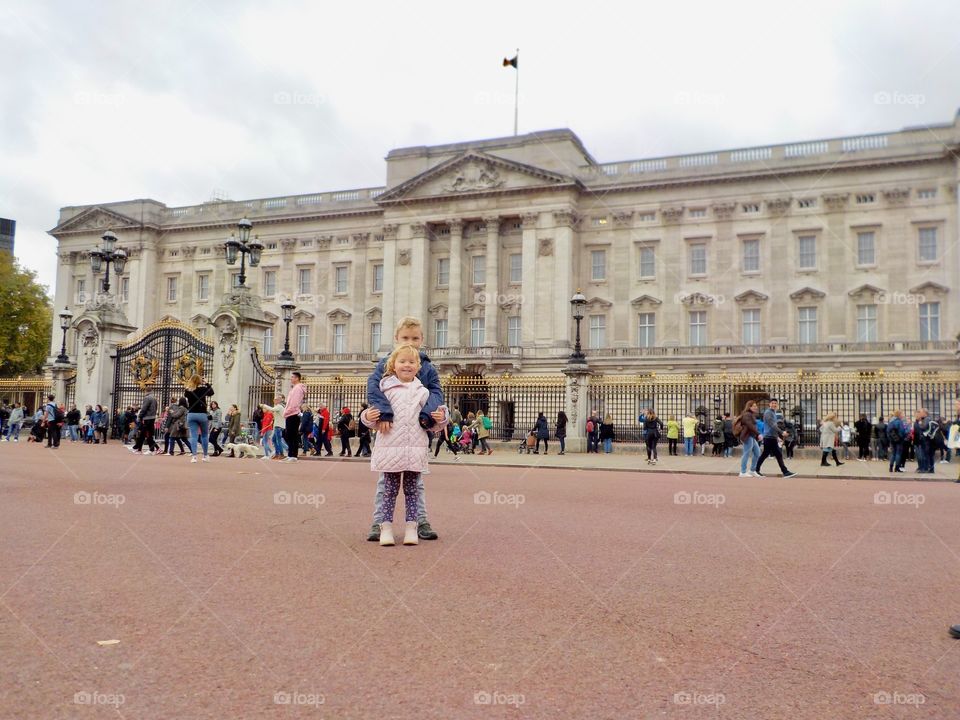 Buckingham Palace and hug