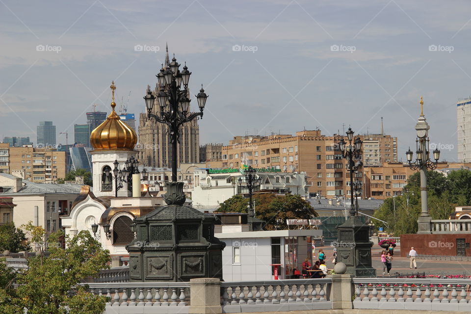 Москва вид на город около Храма Христа Спасителя