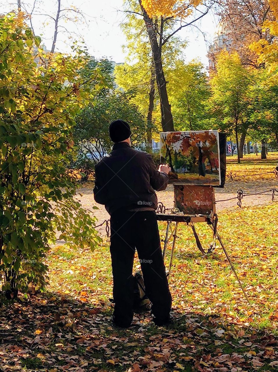 Autumn time 🍂🎨 The Park 🍁🧑‍🎨 The Artist 🍁🎨