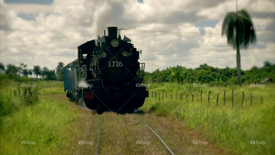 Vecchio treno a vapore