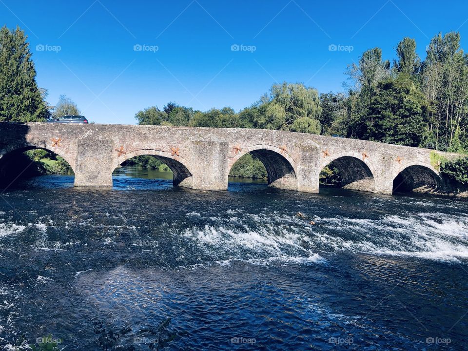 Next, this full view of Bickleigh bridge with the river taking Centre stage and the blue sky, well that was ordered haha.