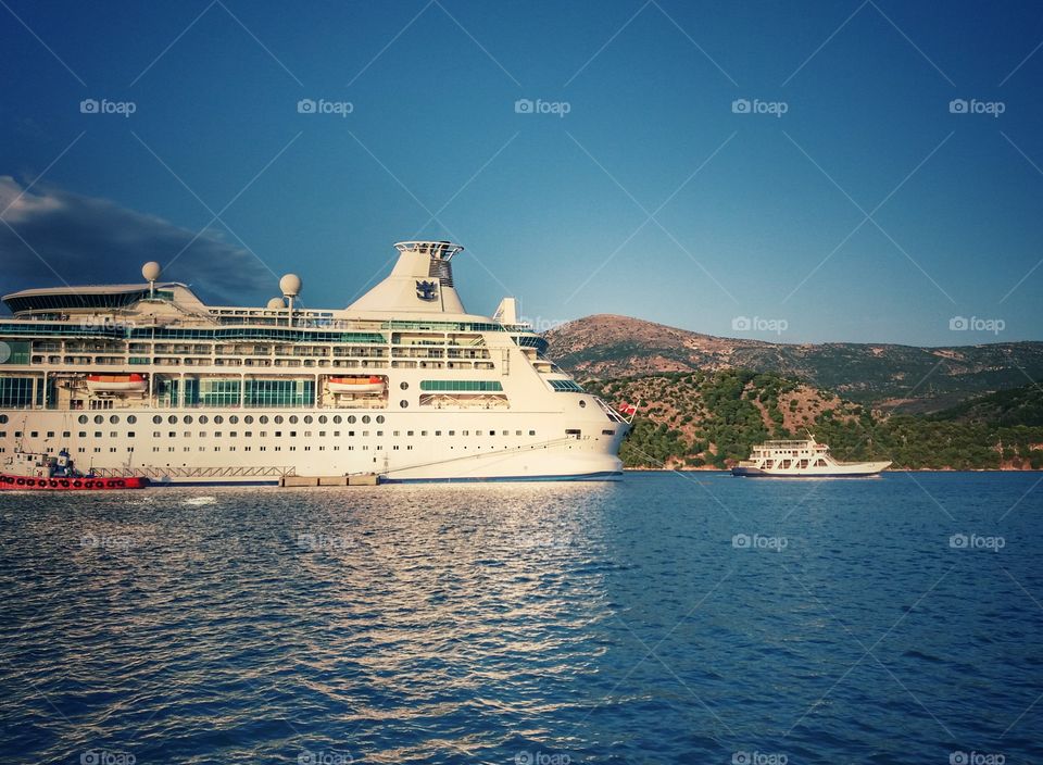 Different sized ships!