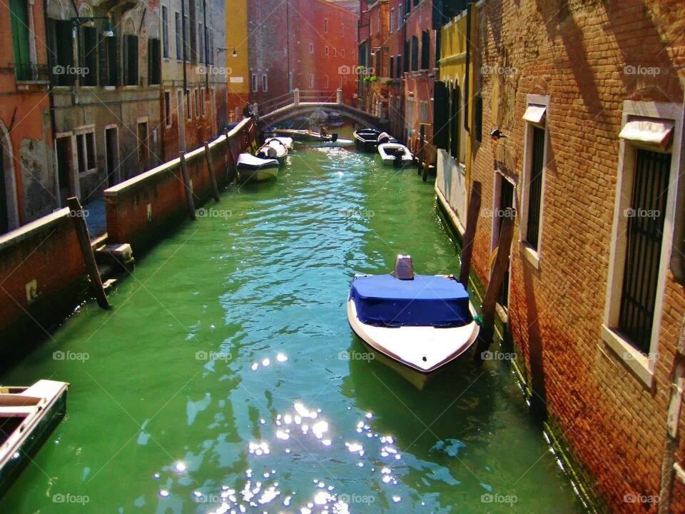 Color canal 