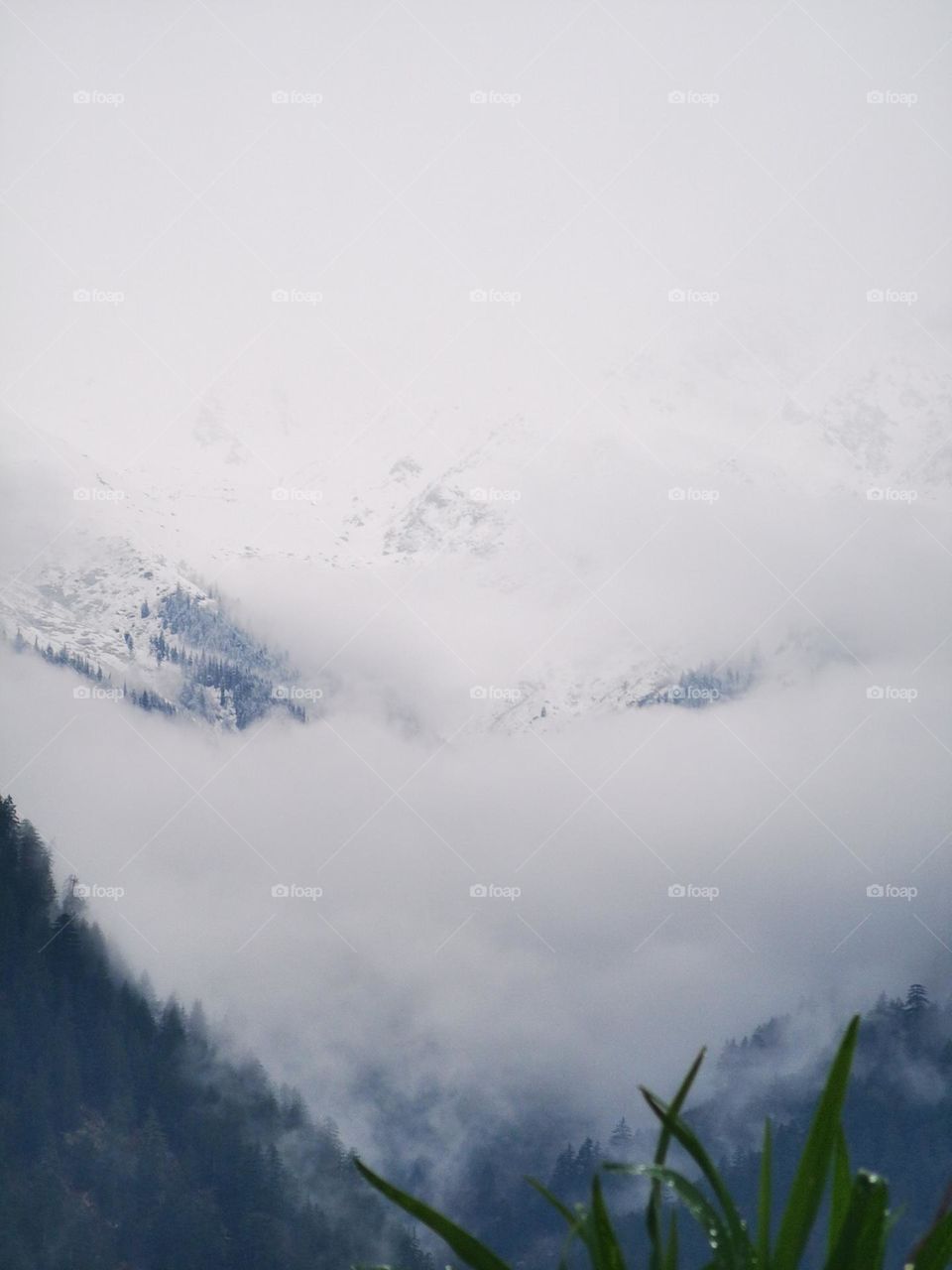 A cloudy scape of mountain